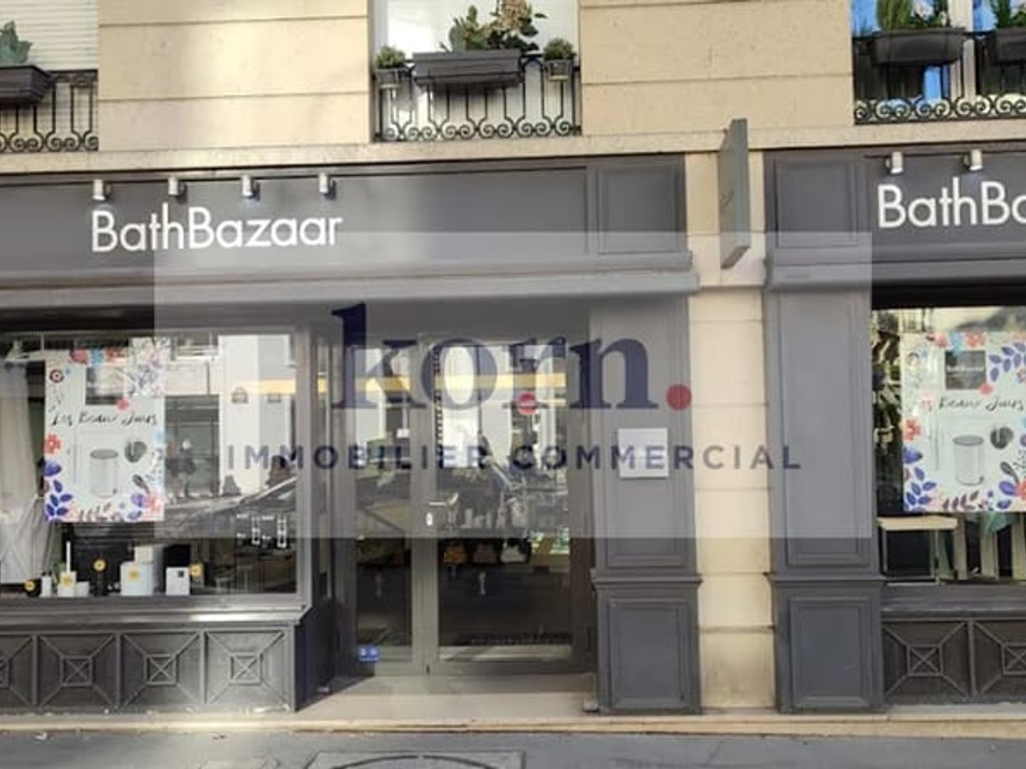 Commerce 144 m²