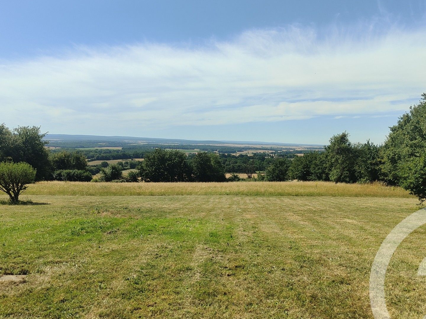 Maison à vendre - 6 pièces - 212m2 - Alligny-Cosne (58200)
