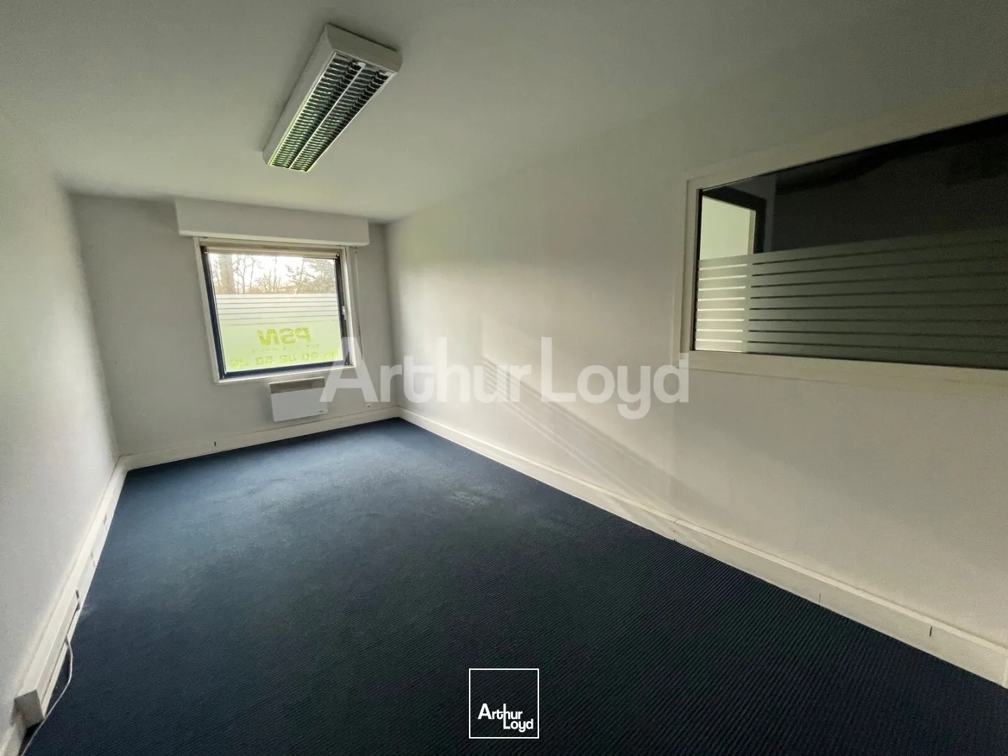Bureaux à vendre - 231m2 - Villeneuve-D'ascq (59650)
