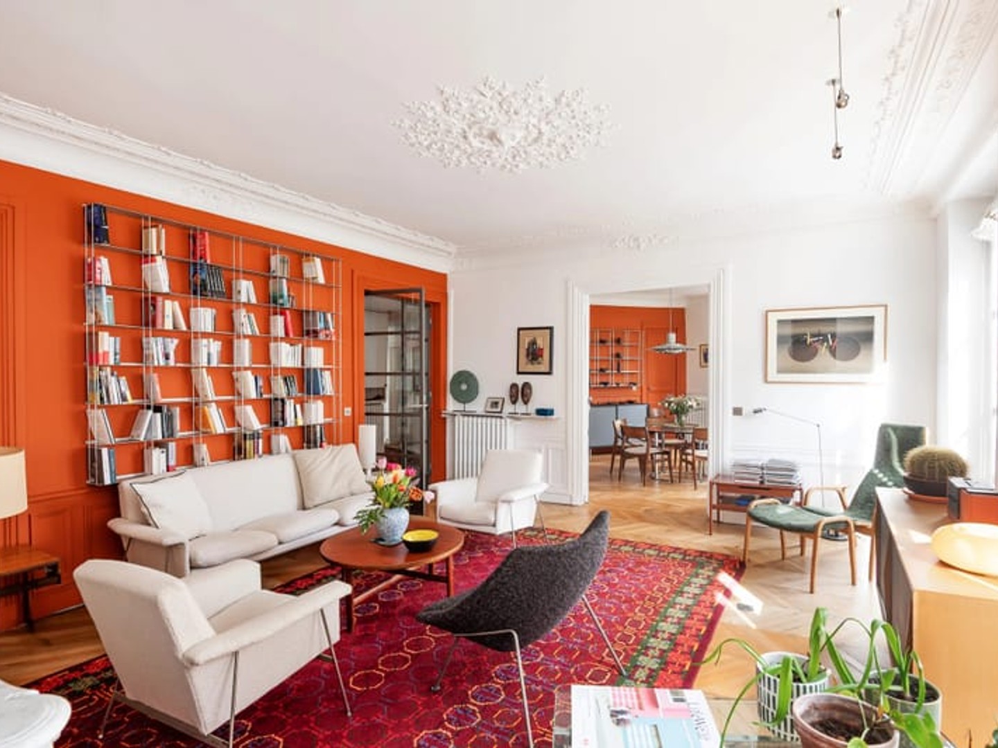 Paris 10e - SAINT-VINCENT DE PAUL - Appartement à vendre - 5 pièces - 114,04m² Carrez - 116,07m² au sol - 2 chambres - Vue dégagée.