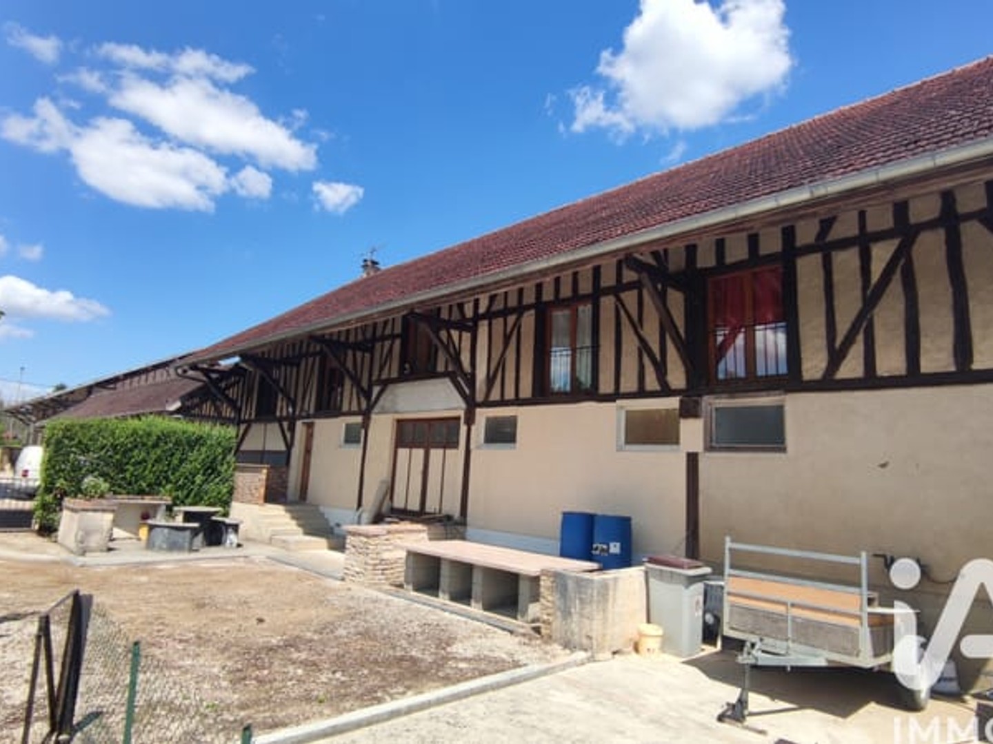 Maison avec appartements 625 m²