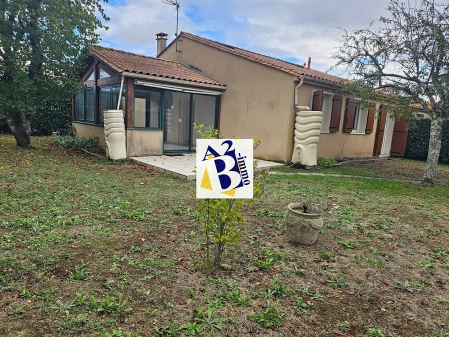 Maison à vendre - 4 pièces - 117m2 - Soyaux (16800)
