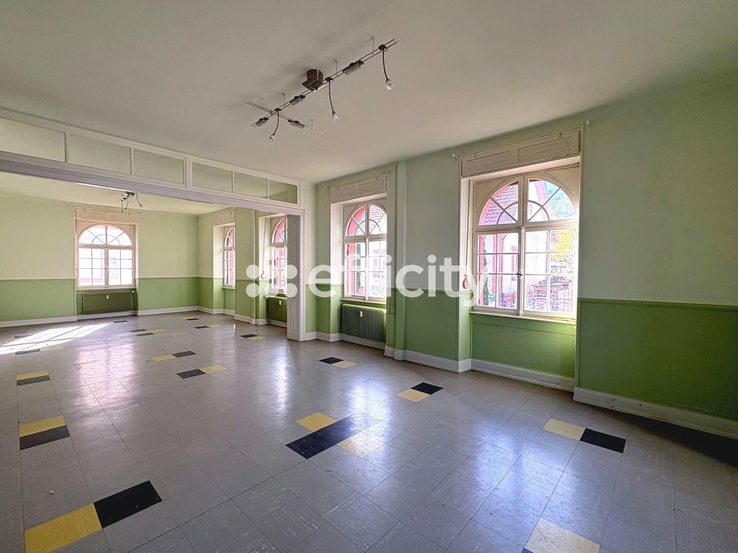 Immeuble à vendre - 5 pièces - 179m2 - Lembach (67510)