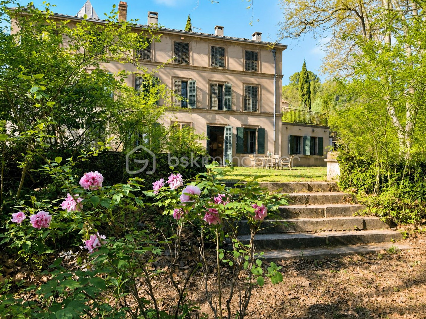 Maison 18 pièces 550 m²