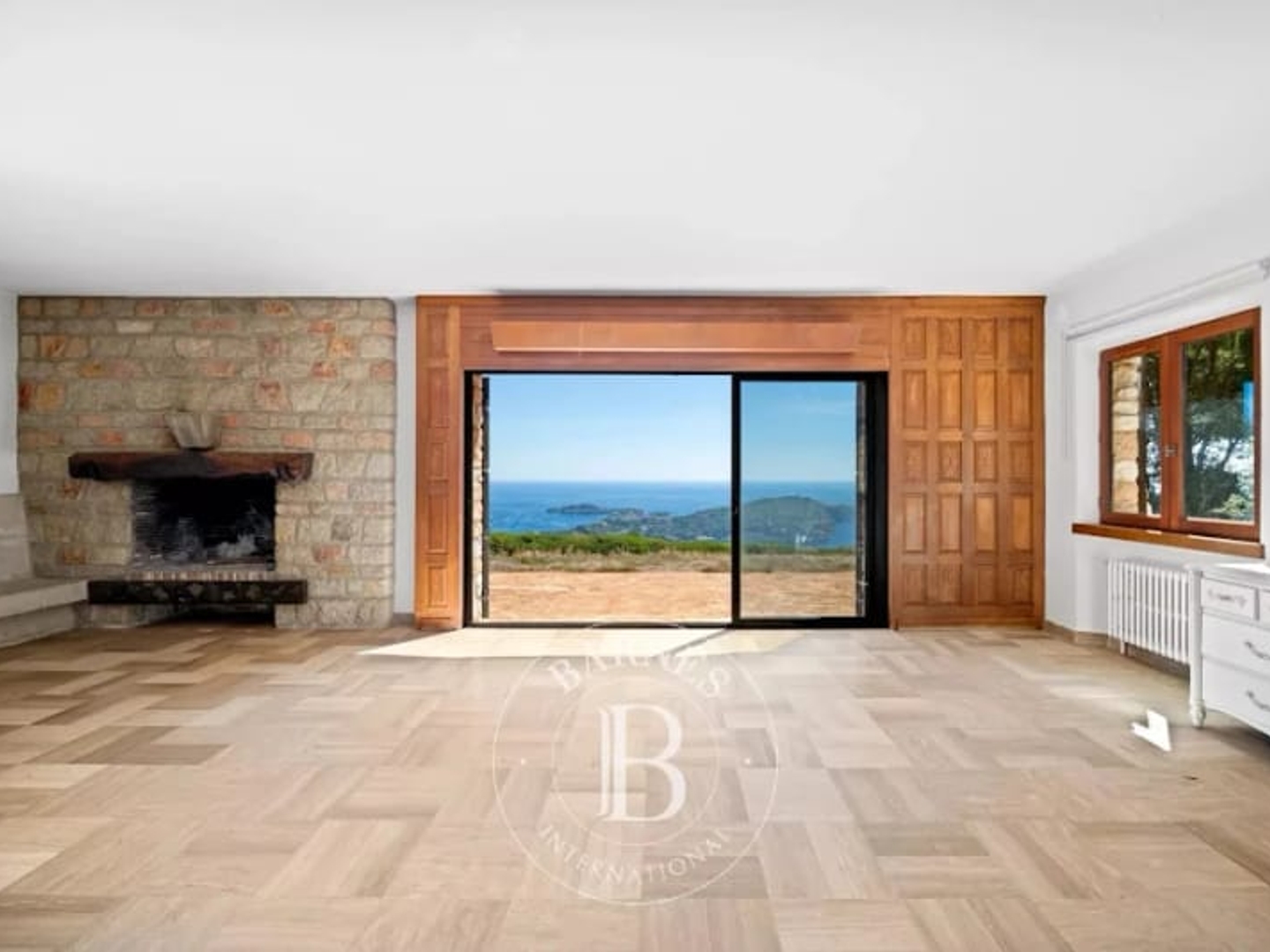Maison à vendre - 8 pièces - 233m2 - Villefranche-Sur-Mer (06230)