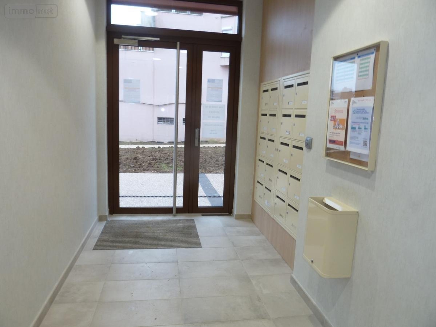Locaux à vendre - 89m2 - Quetigny (21800)