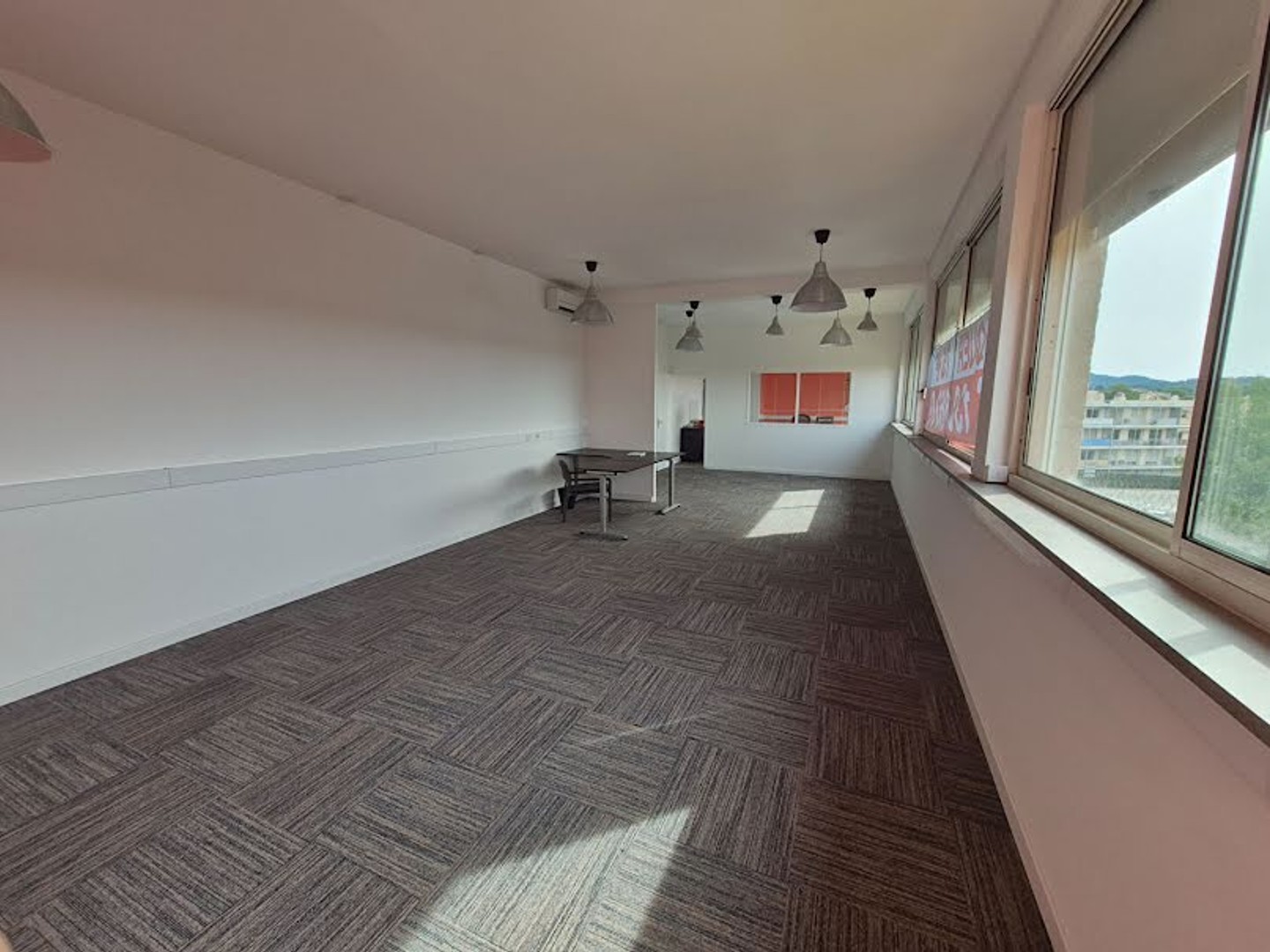 Bureaux 73 m²