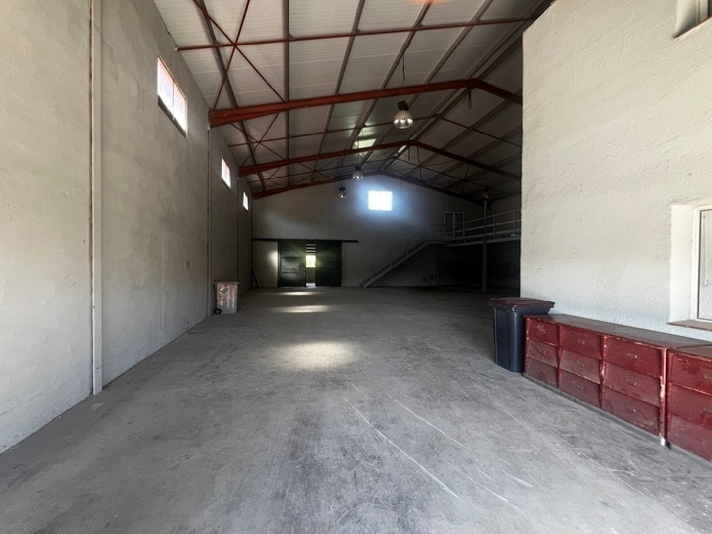 LOCAL D'ACTIVITE A VENDRE