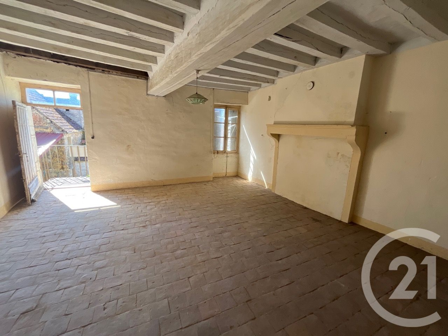 Maison à vendre - 2 pièces - 80m2 - Saint-Germain-Des... (58210)