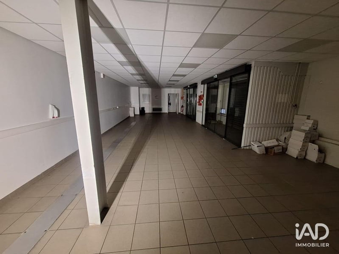 Immeuble à vendre - 1610m2 - Forges-Les-Eaux (76440)