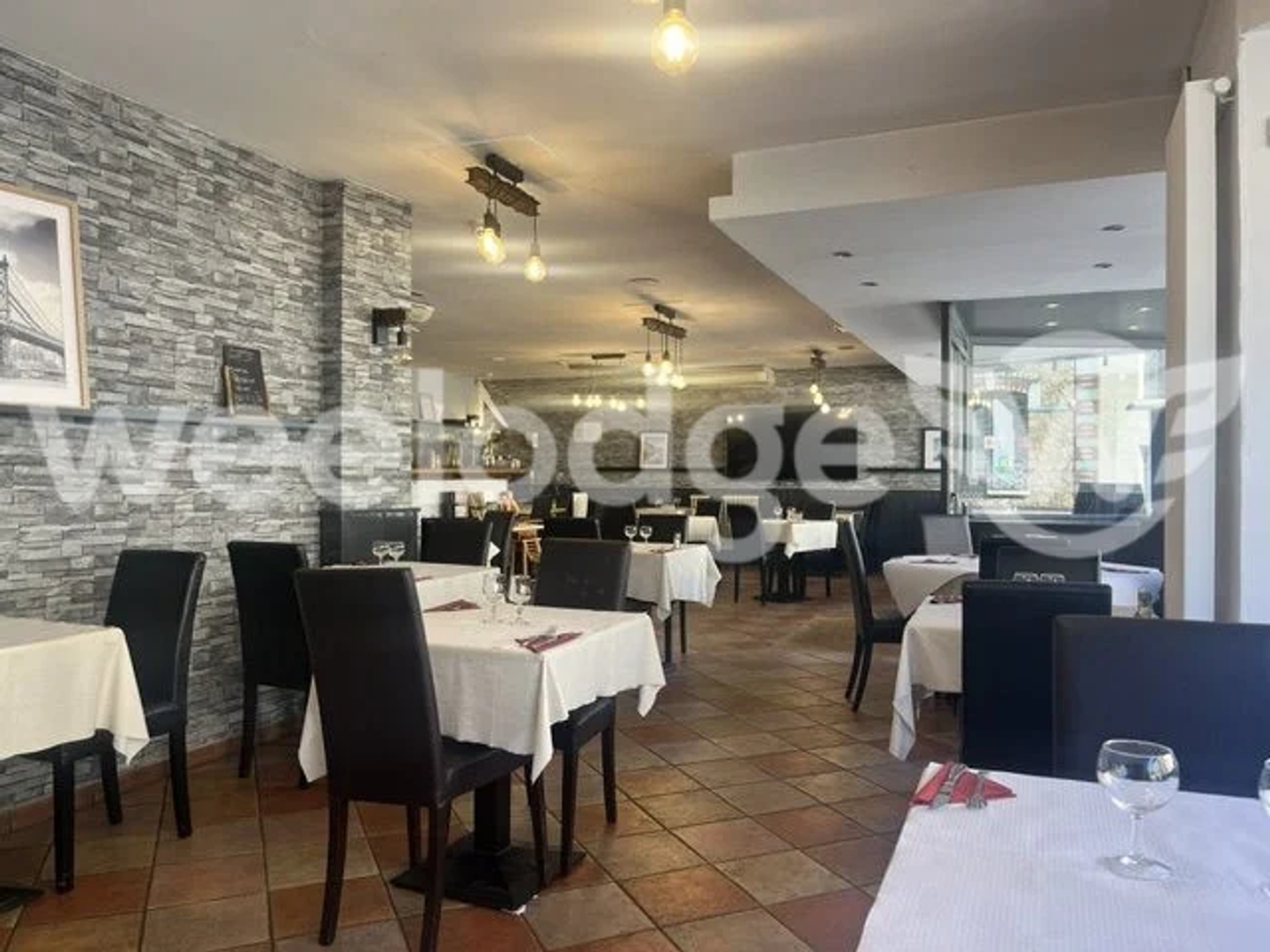 Fonds de commerce 137 m²