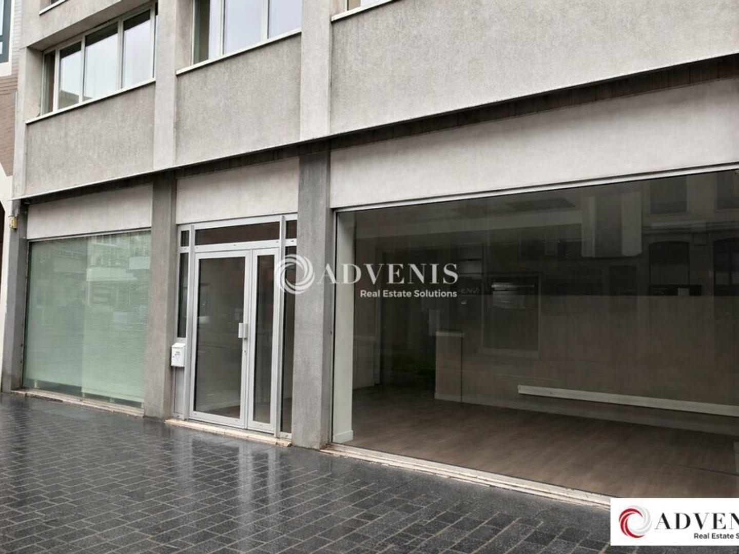 LOCAL COMMERCIAL A VENDRE