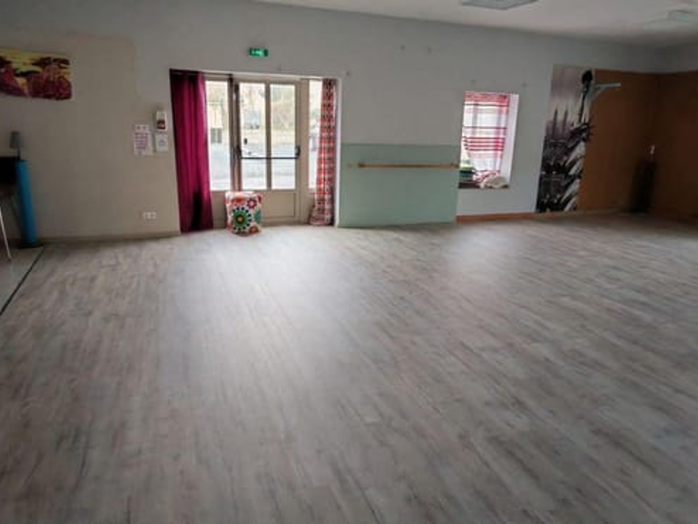Magasin à vendre - 145m2 - Nancras (17600)