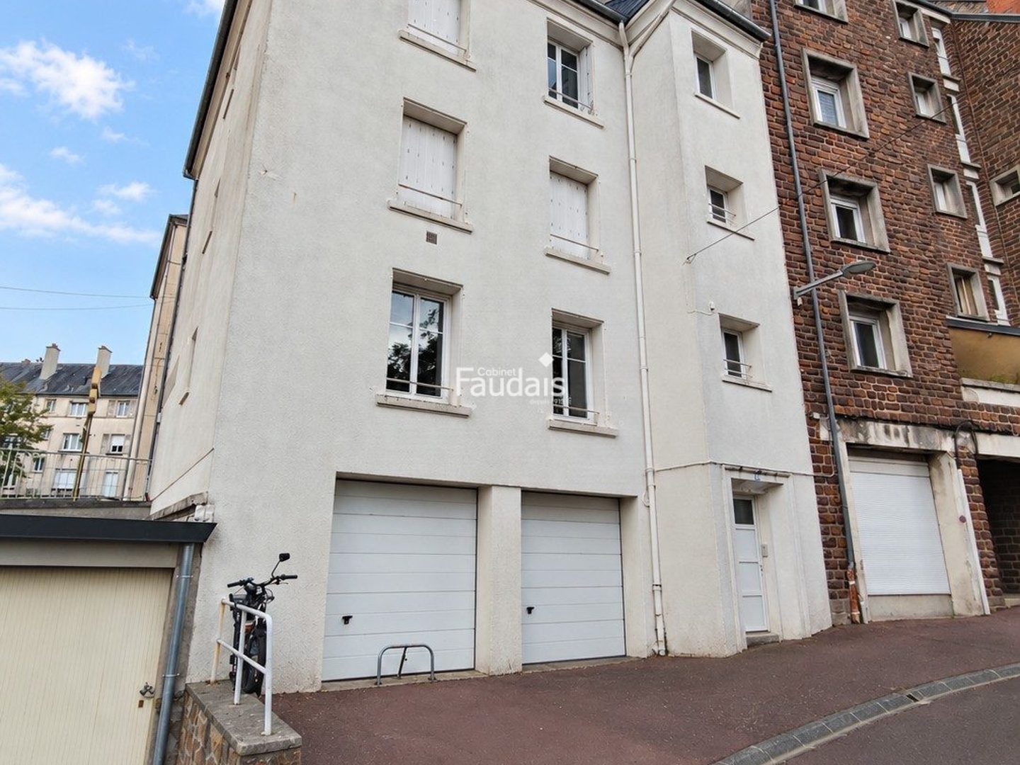 Parking / garage / box à vendre - Coutances (50200)
