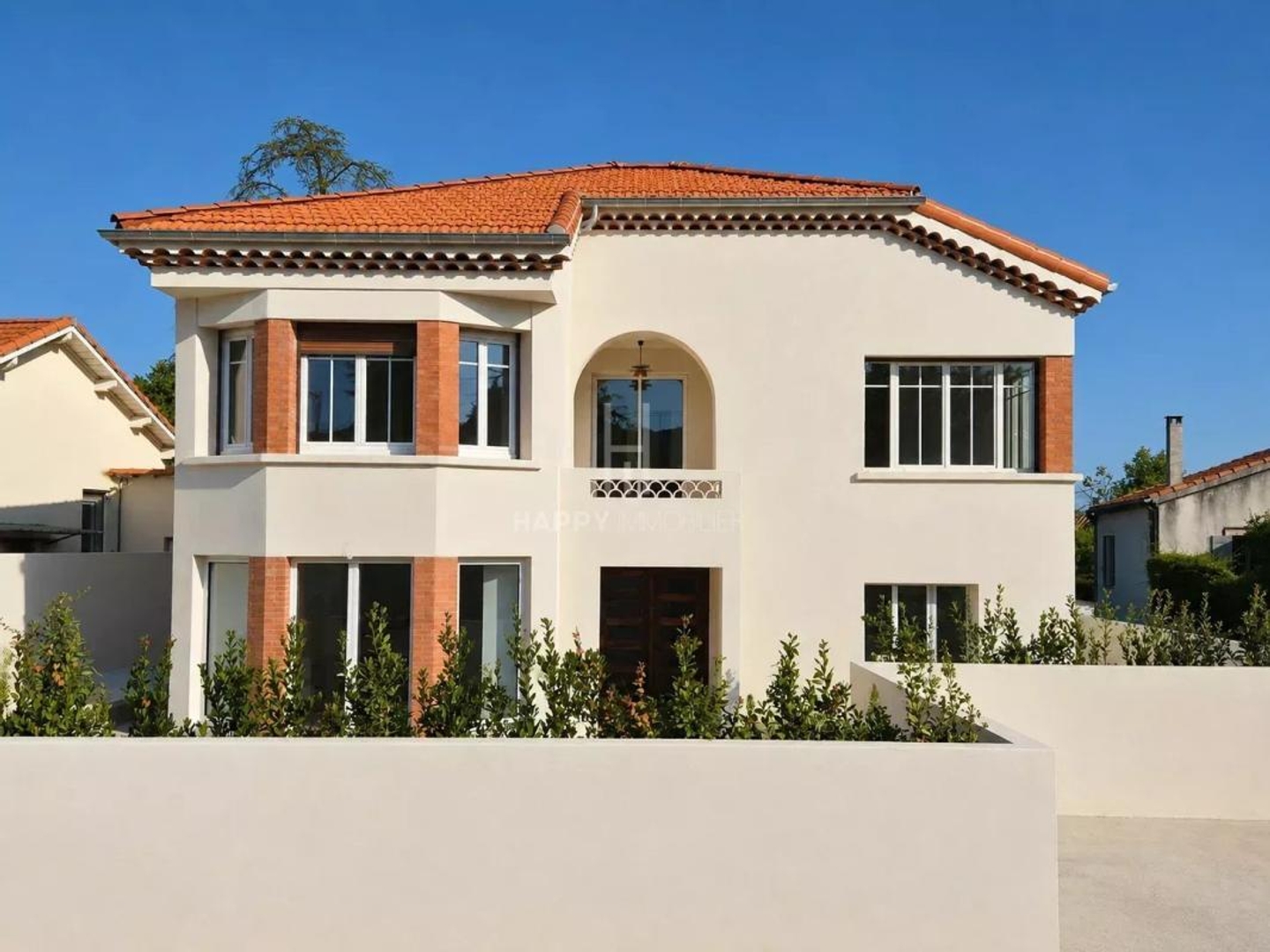 Vends maison - 122 m² - 5 pièces, 4 chambres - Saint-Rémy-de-Provence 13210