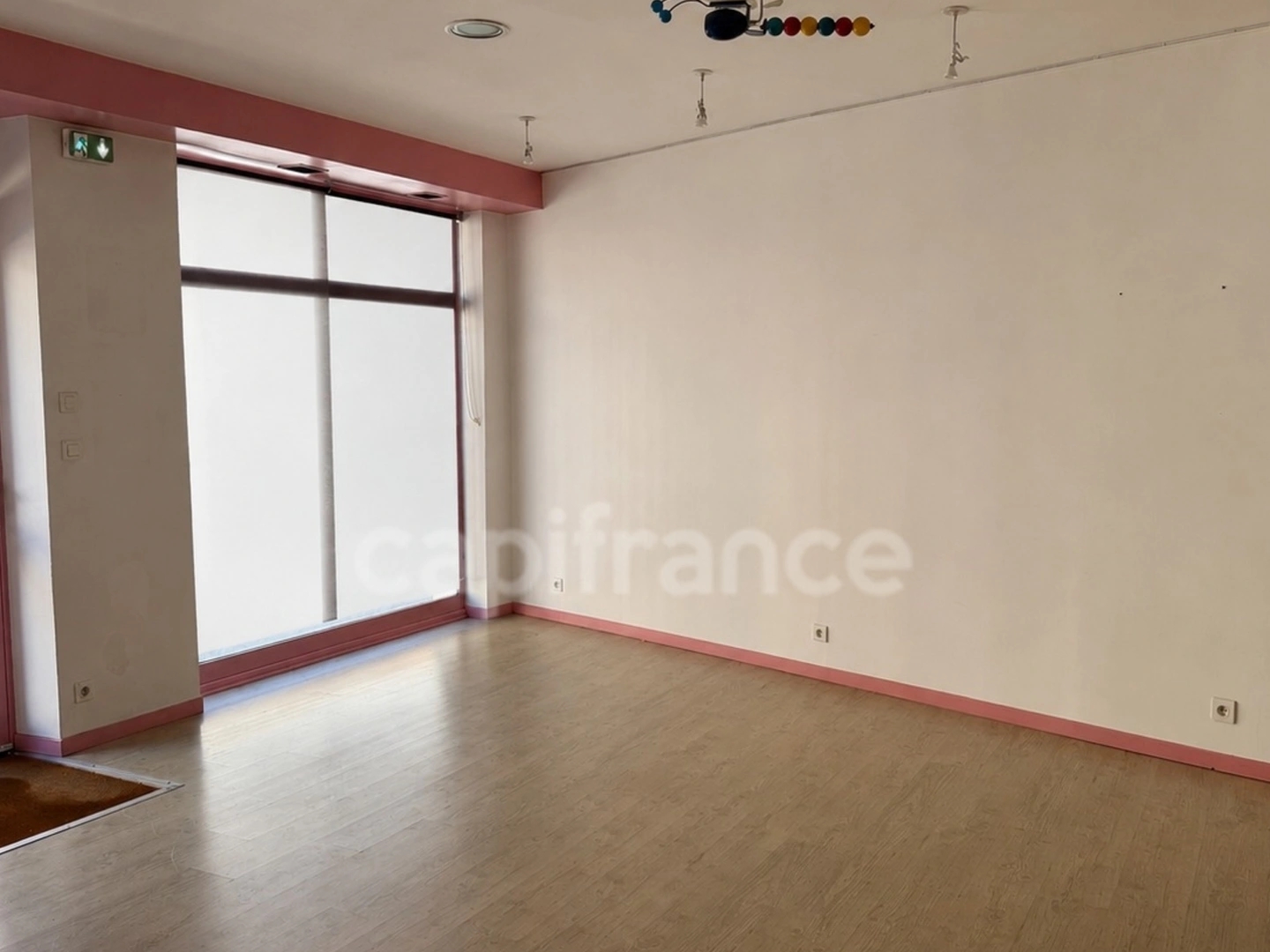 Magasin à vendre - 3 pièces - 50m2 - Auxerre (89000)