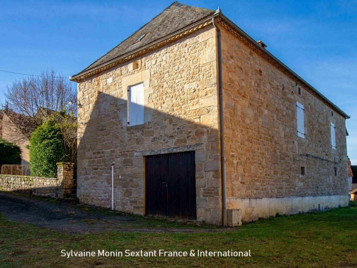 Maison à vendre - 4 pièces - 135m2 - Granges-D'ans (24390)