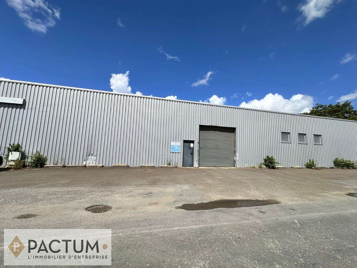 Ensemble industriel à vendre Angers Sud 2 bâti