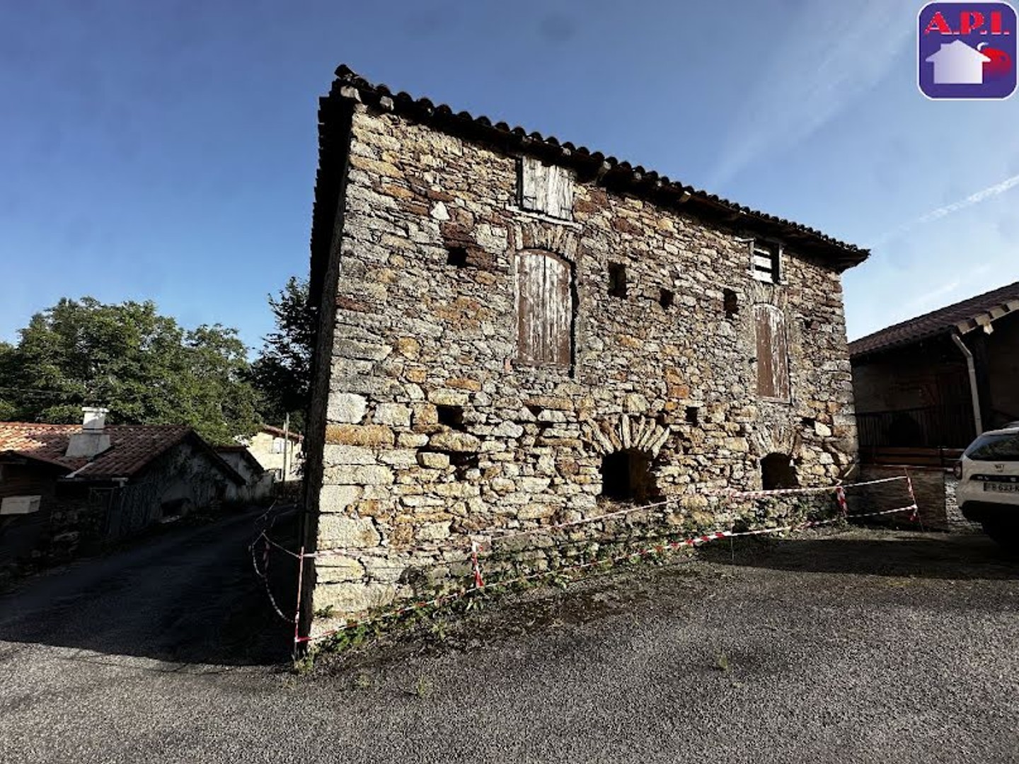 Maison à vendre - 2 pièces - 125m2 - La Bastide-De-Sérou (09240)