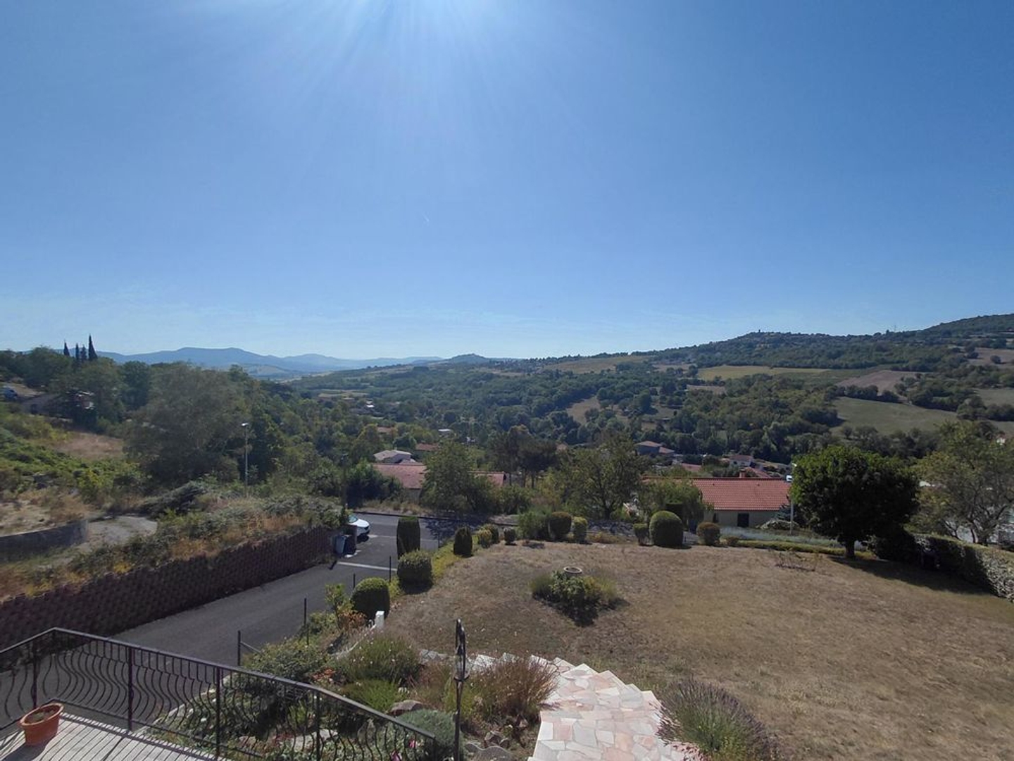 Maison à vendre - 6 pièces - 173m2 - La Roche-Blanche (63670)