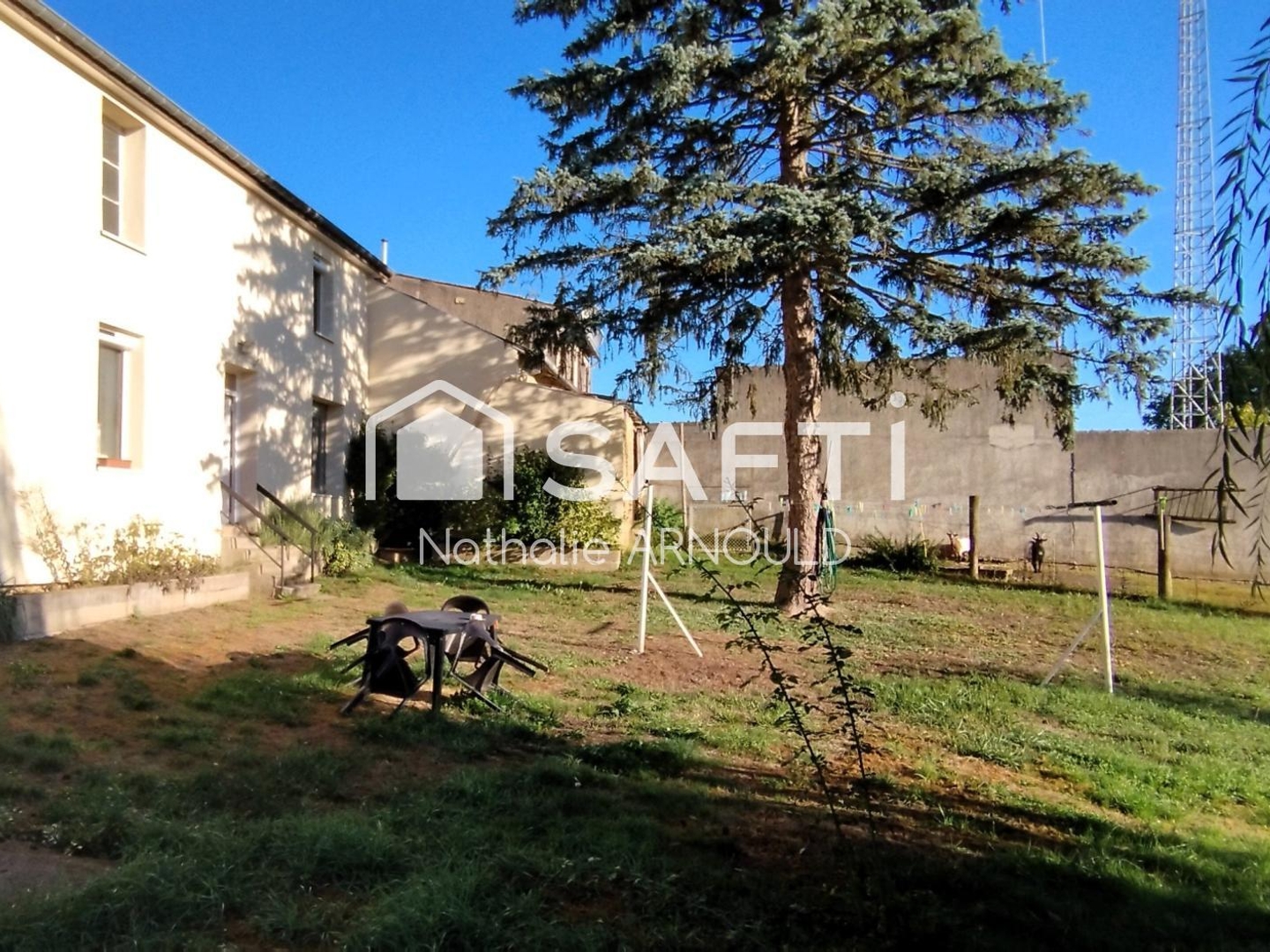 Maison à vendre - 7 pièces - 240m2 - Friauville (54800)