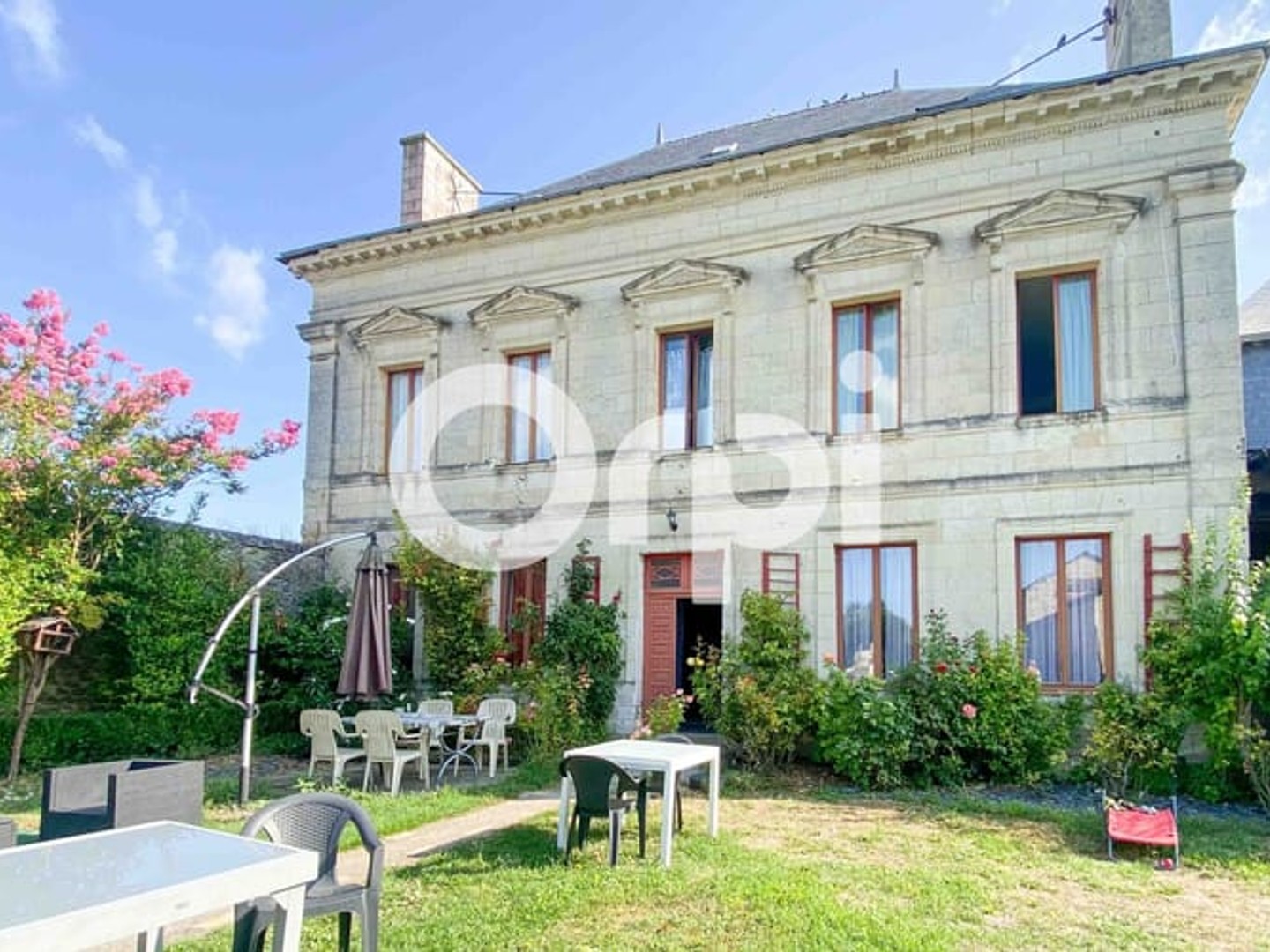 Maison 10 pièces 300 m²