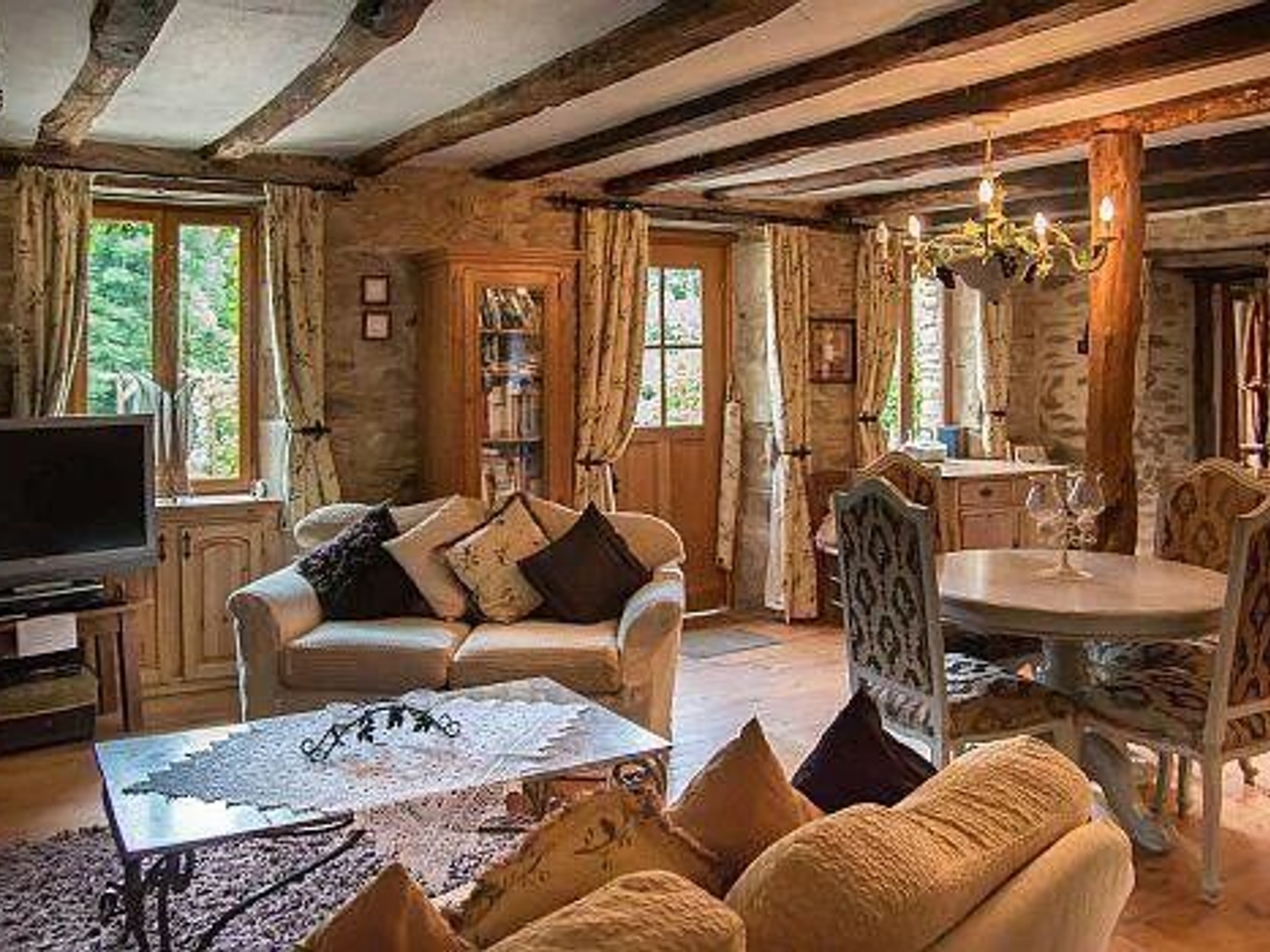 Maison à vendre - 7 pièces - 200m2 - Cussac (87150)