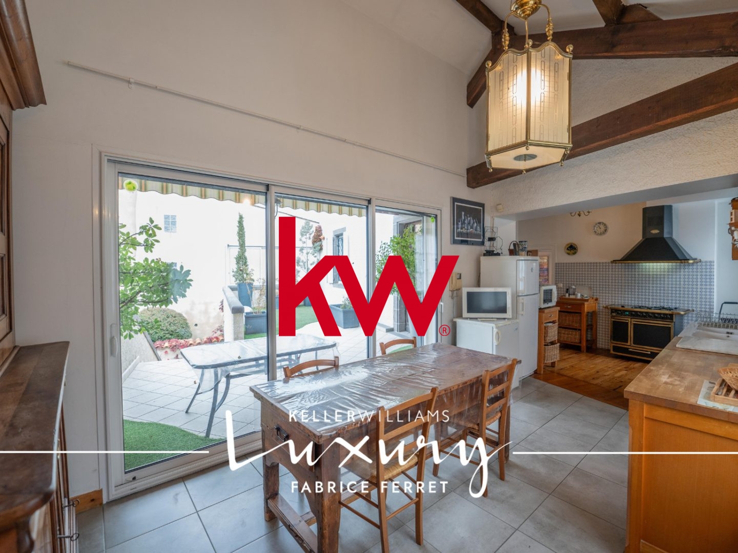 Immeuble à vendre - 11 pièces - 326m2 - Pont-Du-Château (63430)