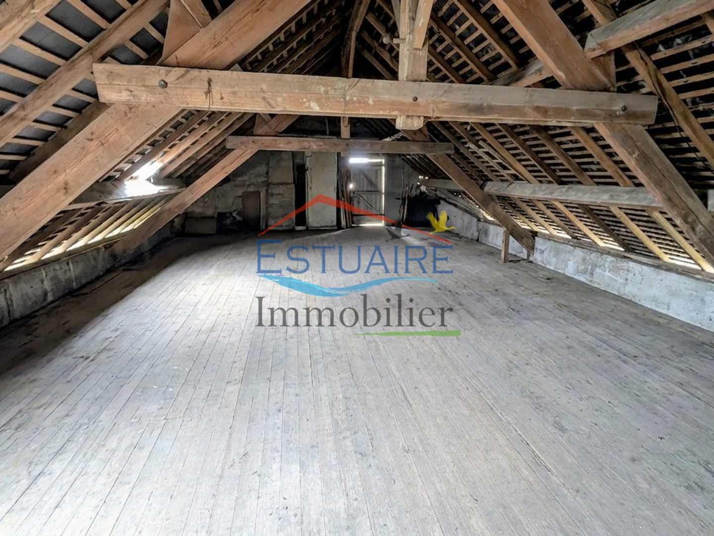 Parking / garage / box à vendre - 120m2 - Savenay (44260)