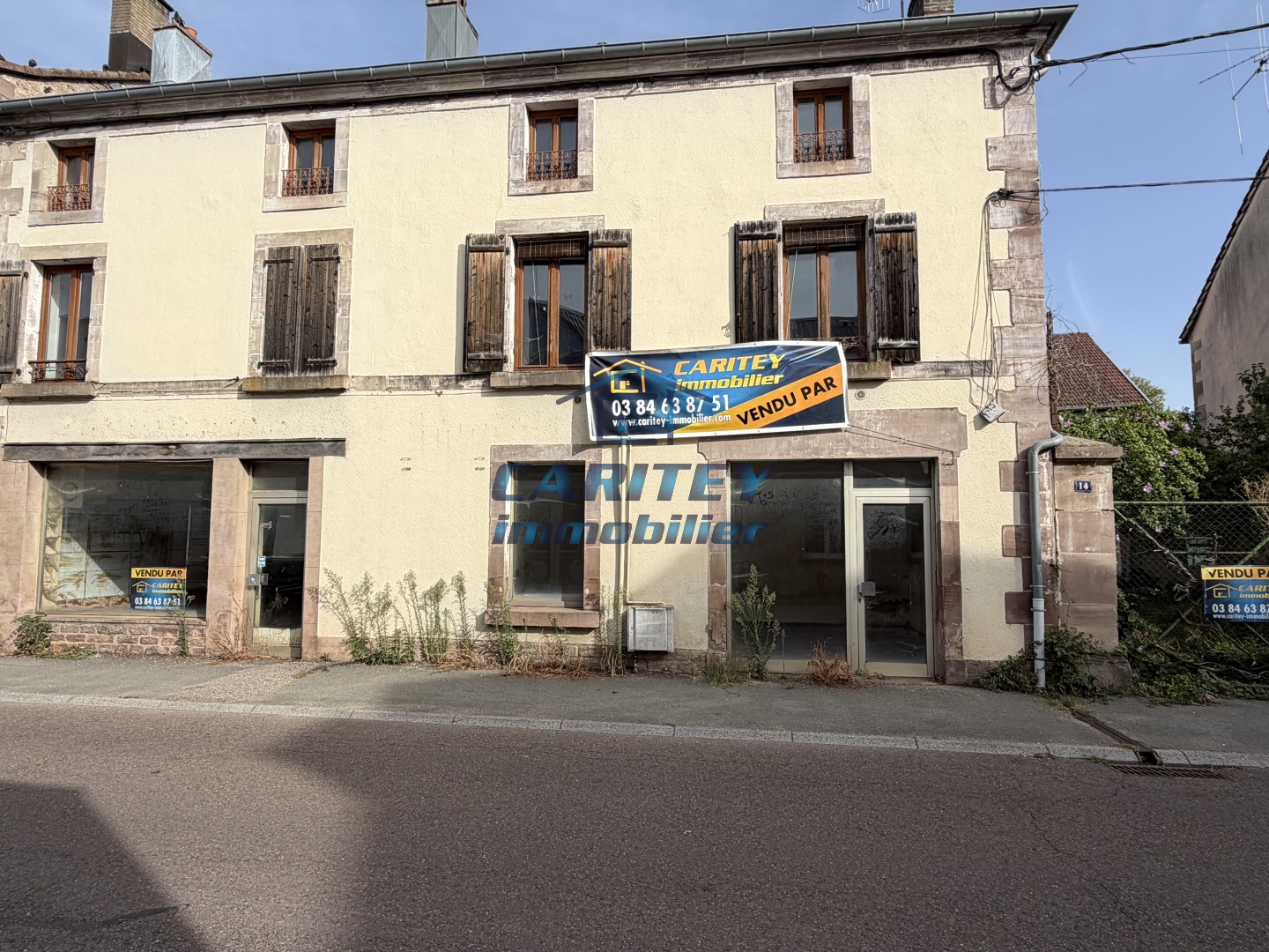 Immeuble à vendre - 12 pièces - 313m2 - Luxeuil-Les-Bains (70300)