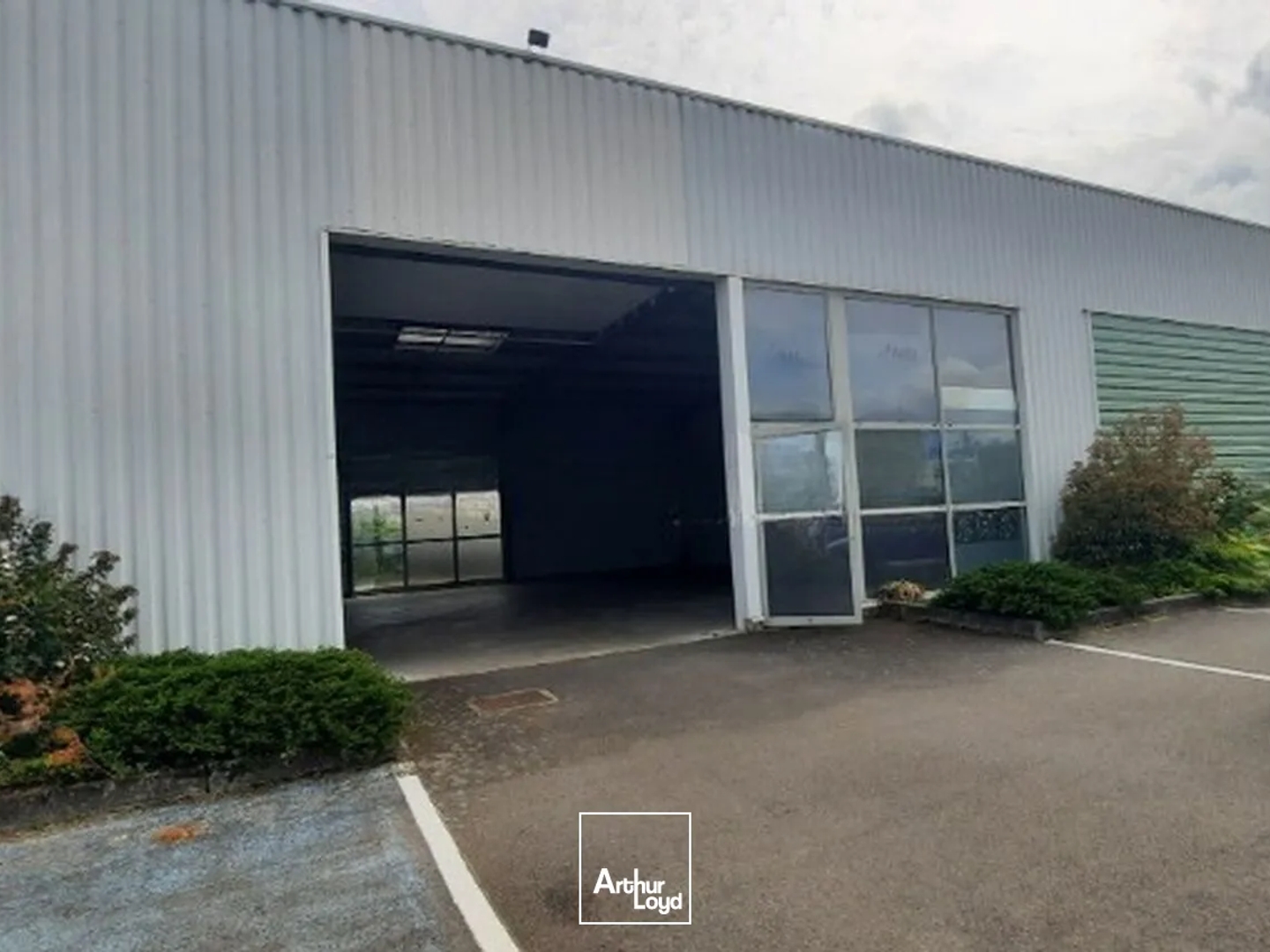 Locaux à vendre - 583m2 - Boën-Sur-Lignon (42130)
