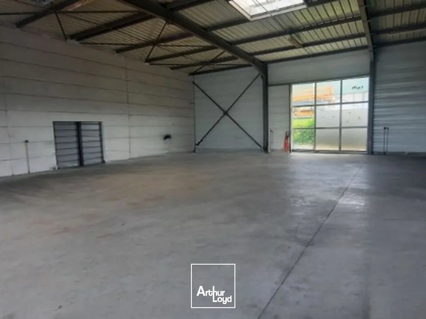 Locaux à vendre - 583m2 - Boën-Sur-Lignon (42130)