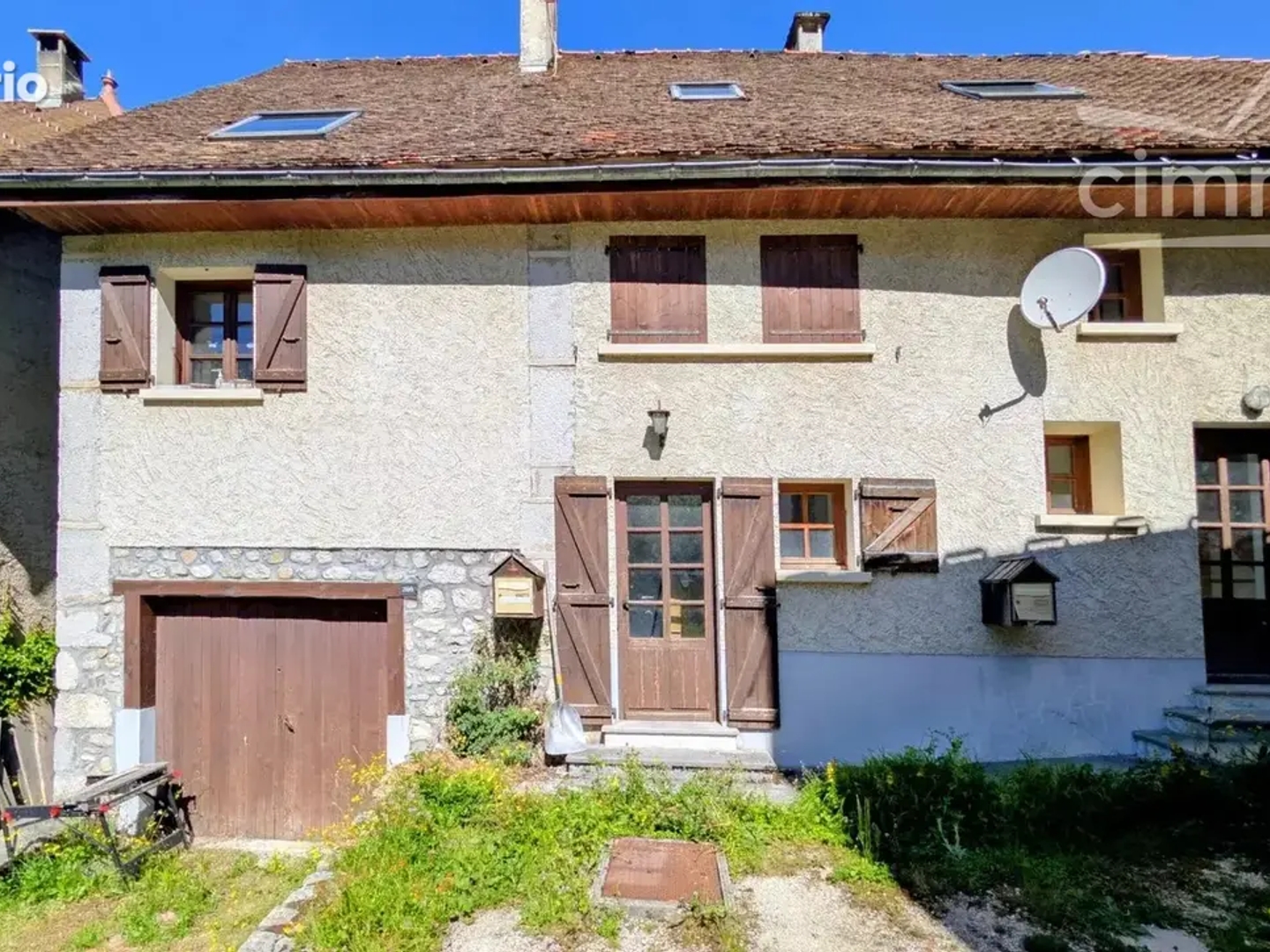 Maison à vendre - 8 pièces - 176m2 - Saint-Pierre-De-C... (38380)