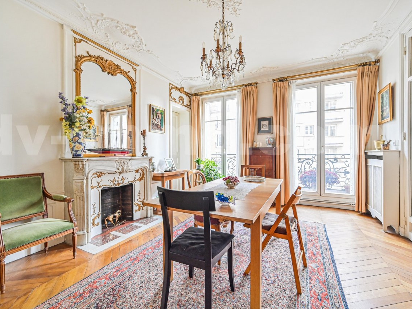 Appartement à vendre - 5 pièces - 112m2 - Paris 18e (75018)