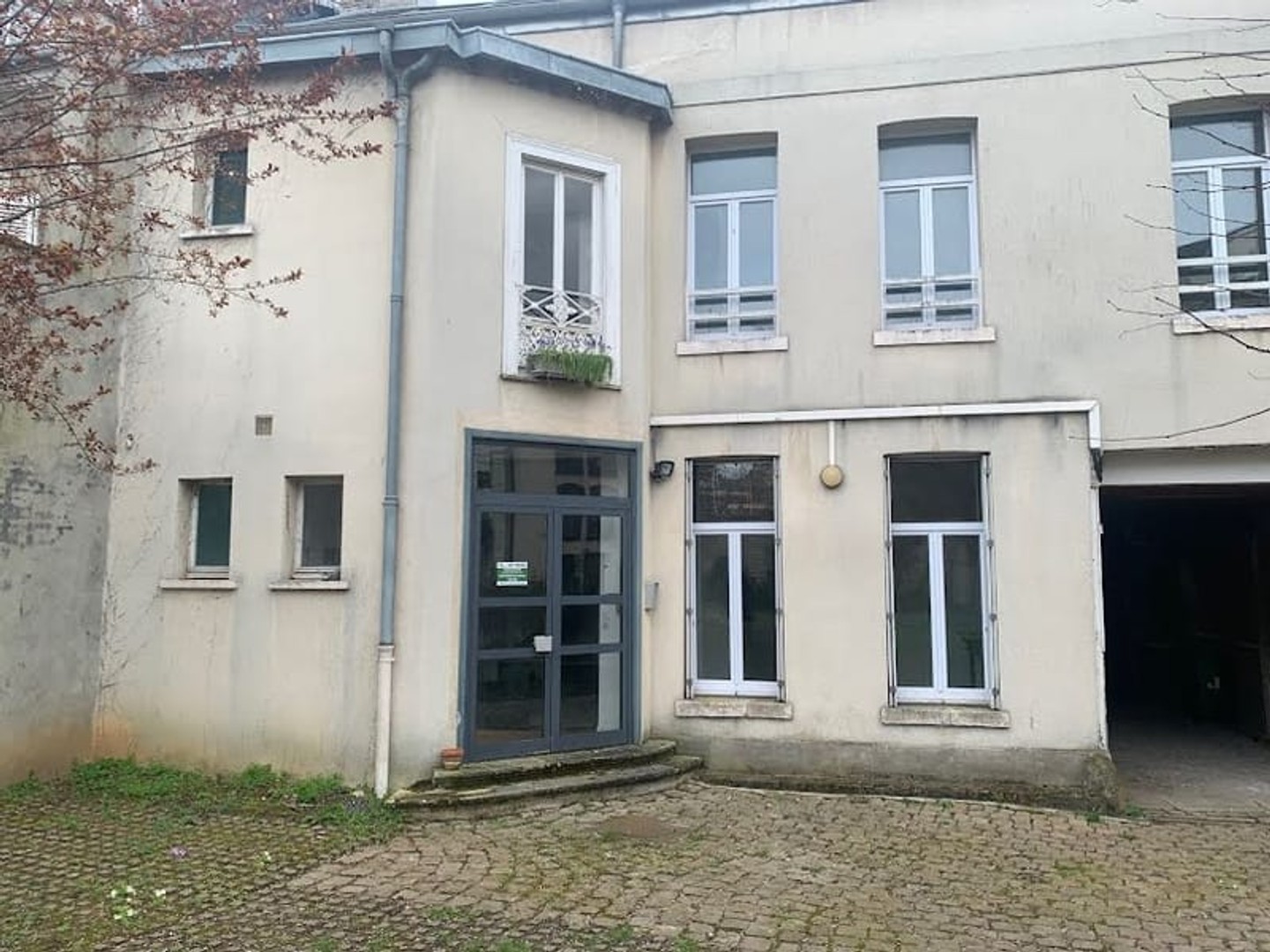 Bureaux 280 m²