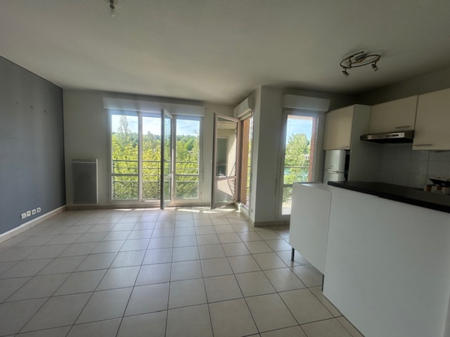 Appartement à vendre - 3 pièces - 64m2 - Melun (77000)