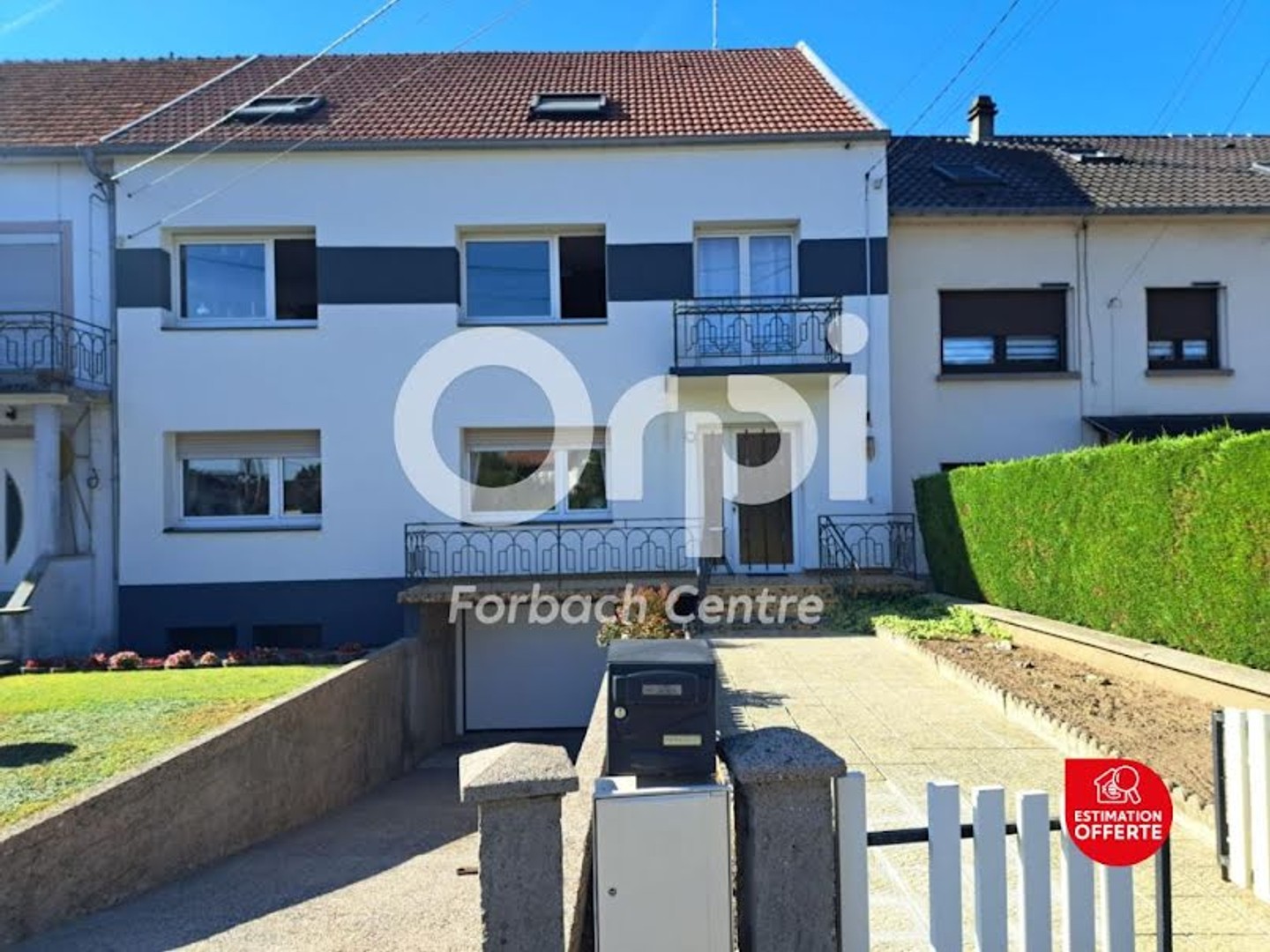 Maison 8 pièces 236 m²