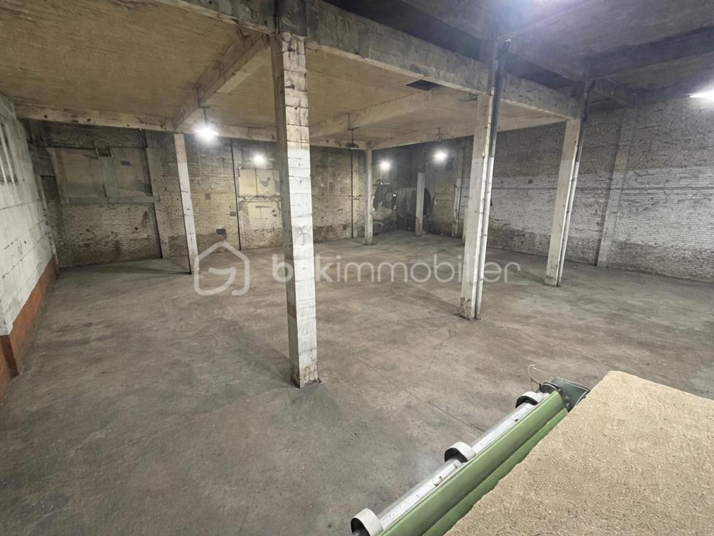 Parking / garage / box à vendre - 640m2 - Athis-Mons (91200)