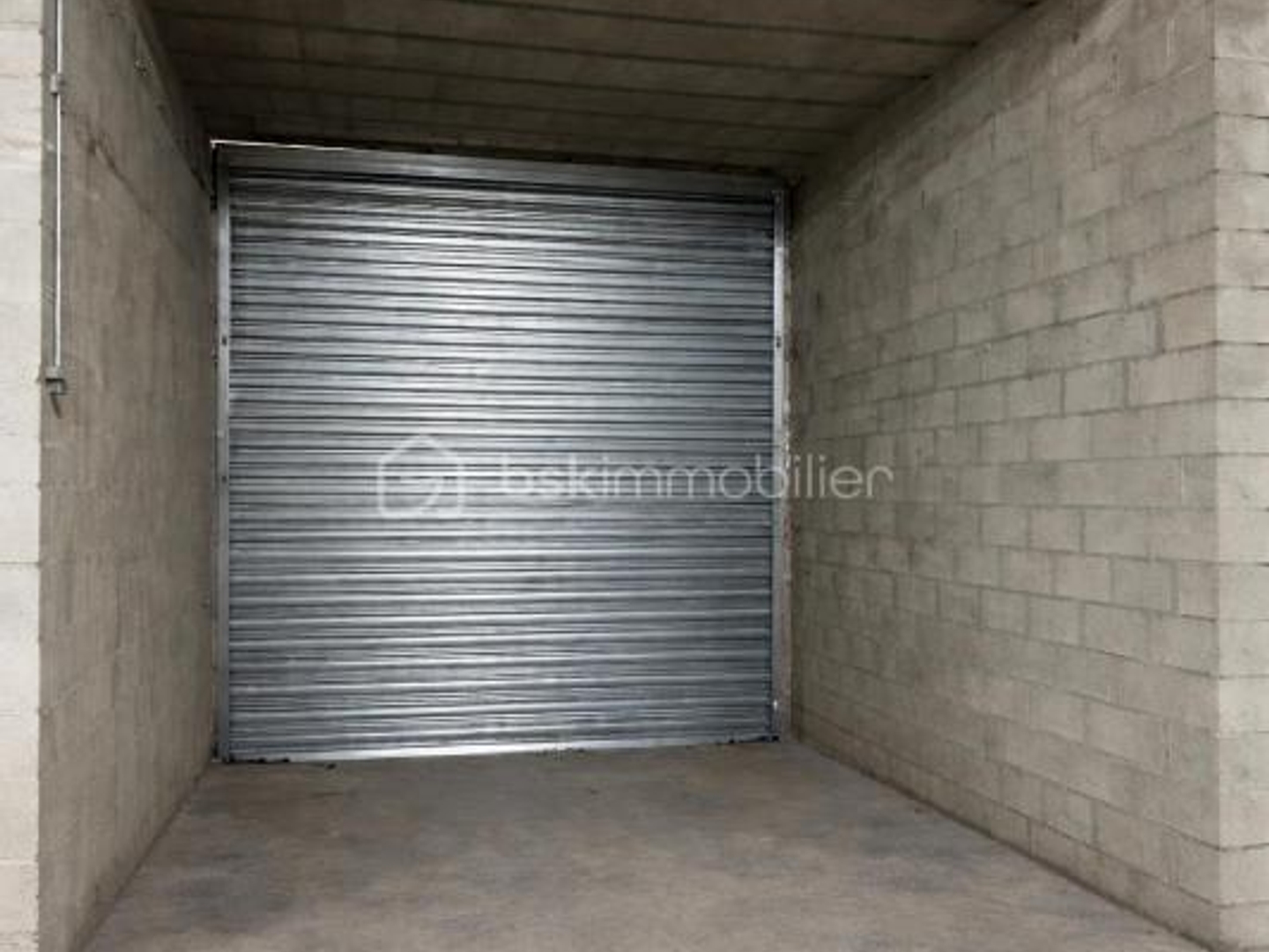 Parking / garage / box à vendre - 640m2 - Athis-Mons (91200)
