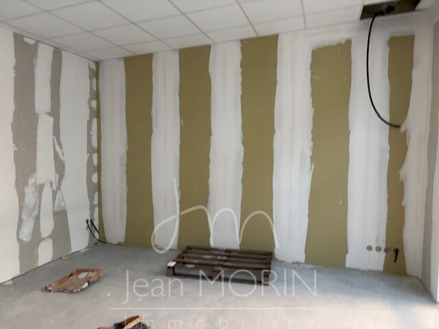 Magasin à vendre - 60m2 - Guilherand-Granges (07500)
