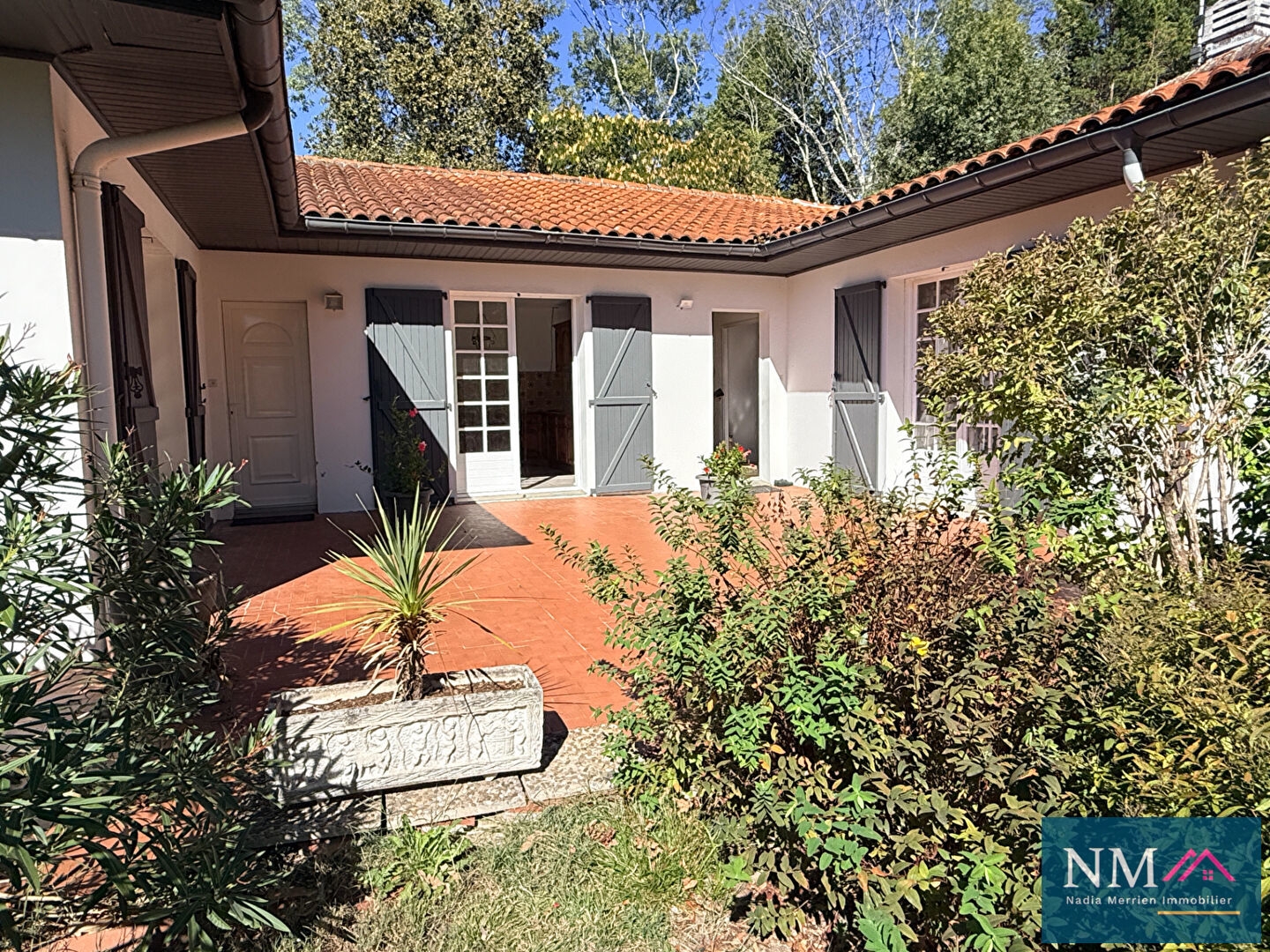 Immeuble à vendre - 7 pièces - 192m2 - Lahonce (64990)