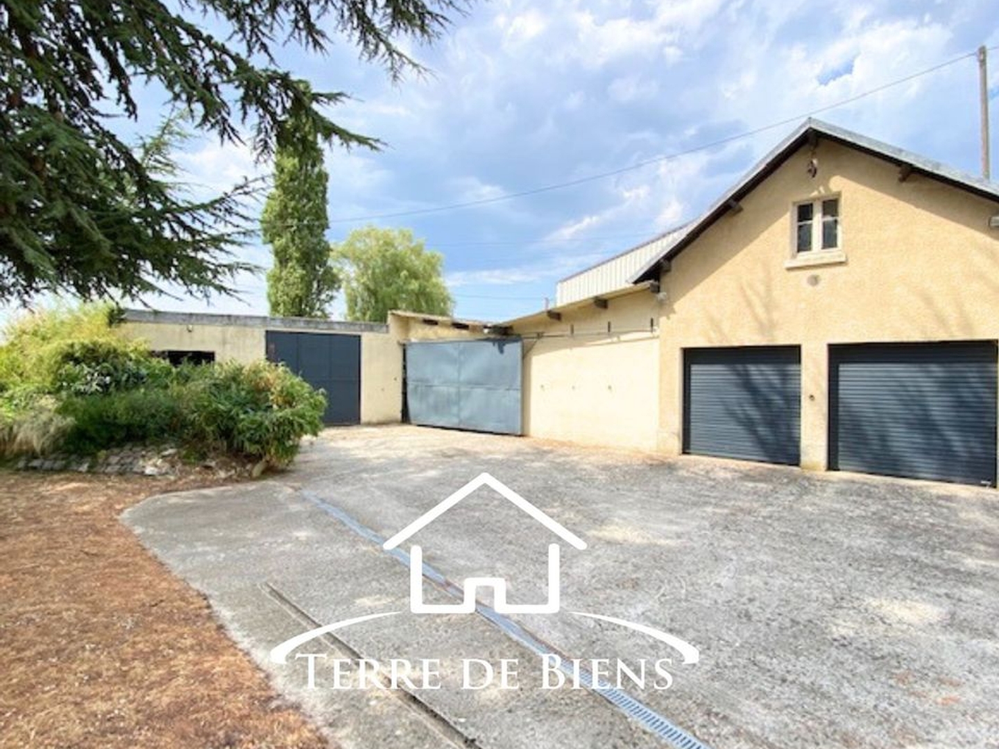 Maison à vendre - 9 pièces - 250m2 - Ambleny (02290)