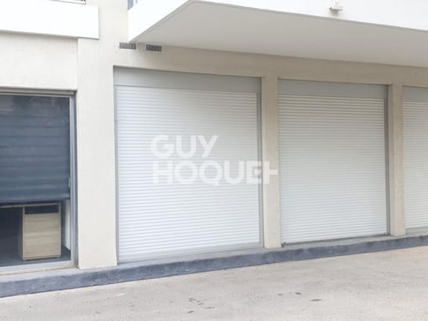 Vente des murs - Local commercial avec parking