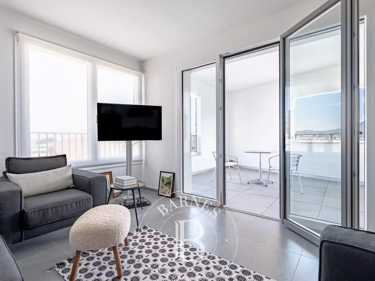 BARNES ANNECY - ANNECY VILLE - APPARTEMENT RECENT VUE LAC