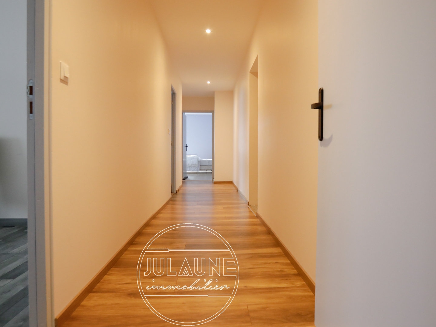Immeuble à vendre - 400m2 - Limoges (87100)