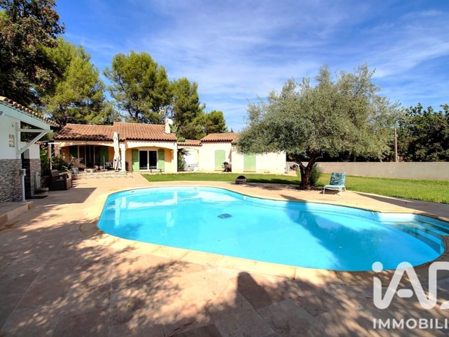 Maison à vendre - 5 pièces - 140m2 - Solliès-Pont (83210)