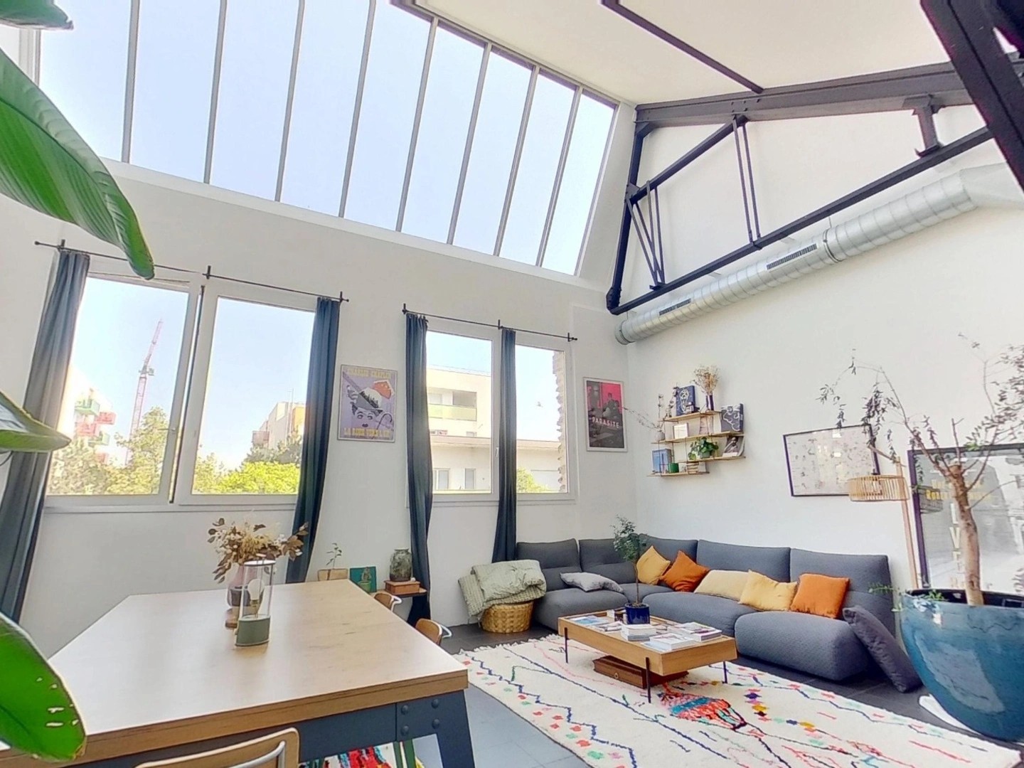 Local 4 pièces 124 m²