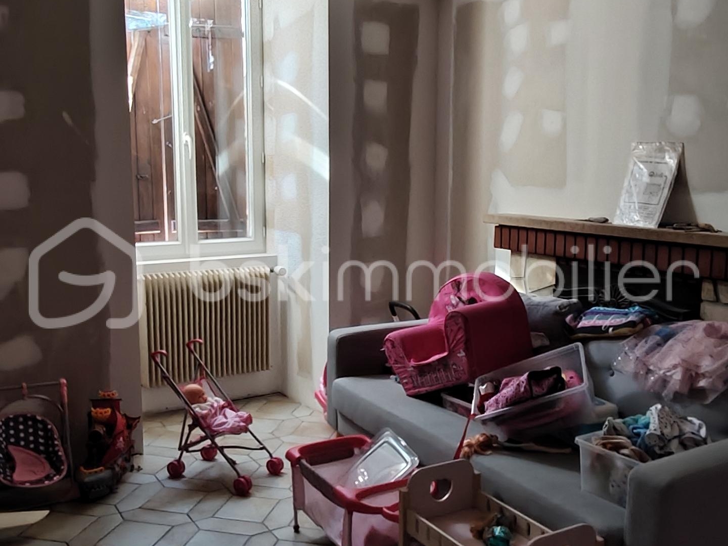 Maison à vendre - 8 pièces - 150m2 - Paizay-Le-Chapt (79170)