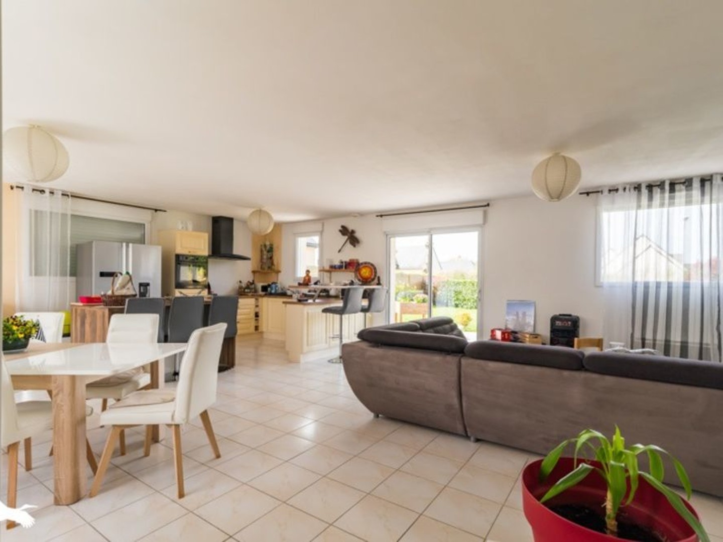 Contemporaine de 5 pièces principales