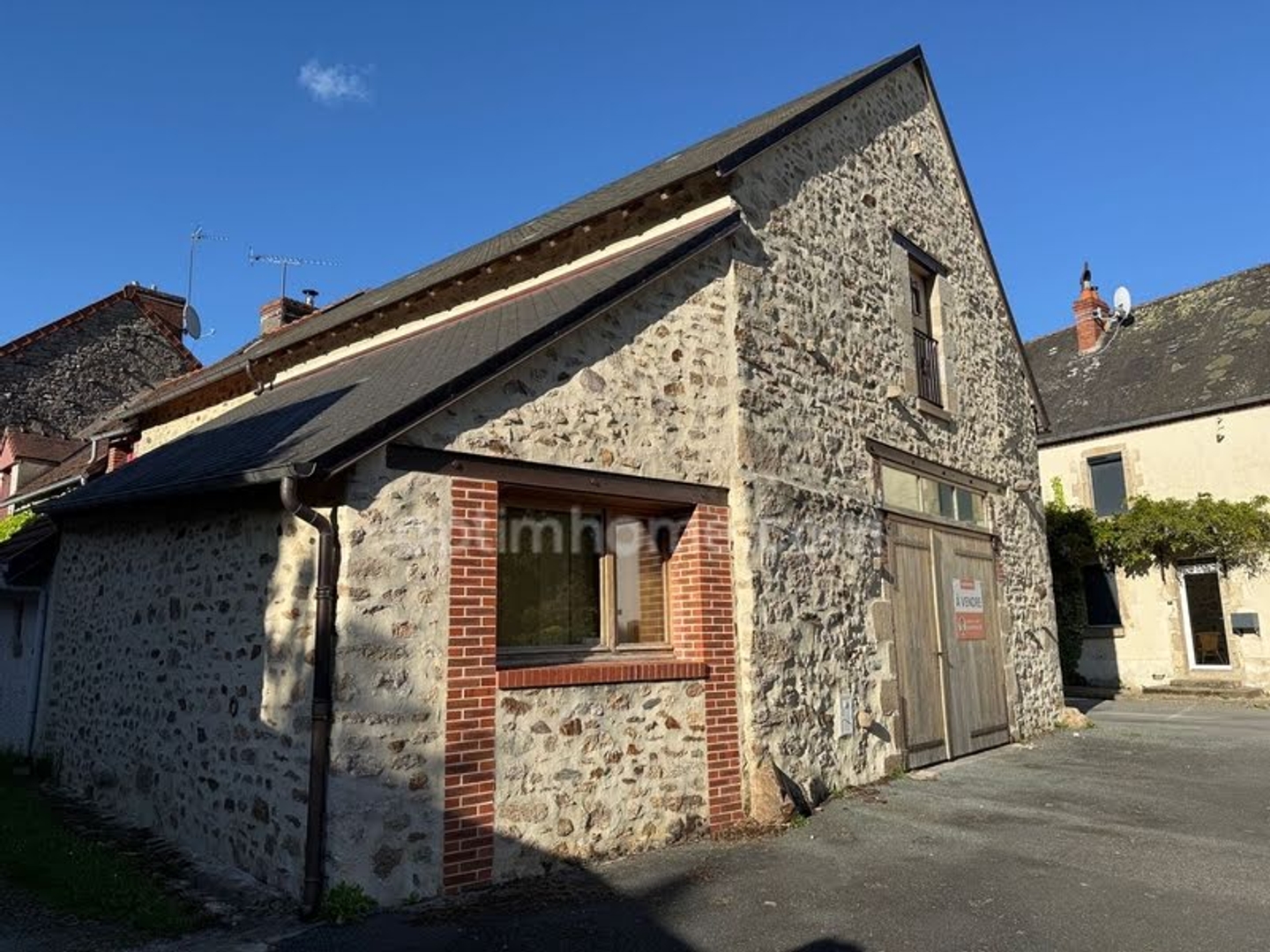 Maison à vendre - 3 pièces - 152m2 - Dun-Le-Palestel (23800)